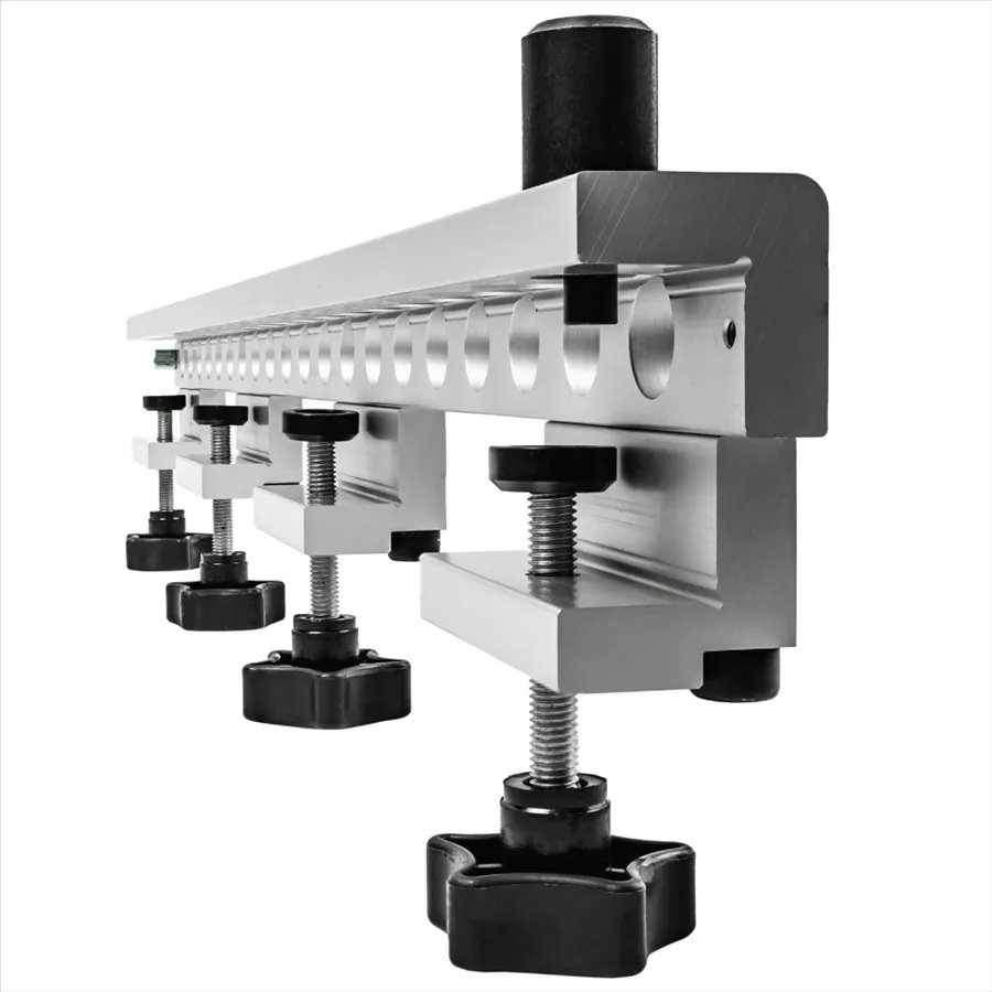 IGM FKP656 Reihenbohrlochsystem 656 mm + GRATIS 100 St. Runddübeln 8x35